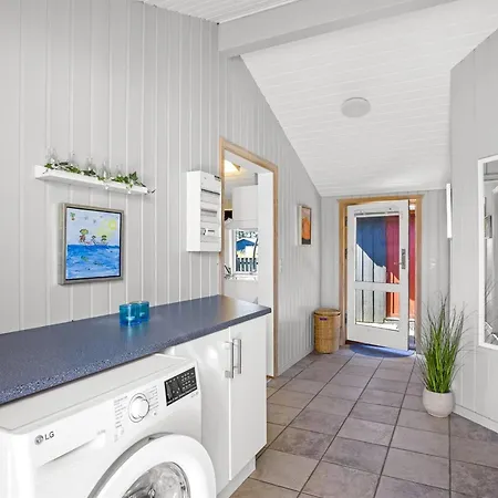 Kiana - 800m From The Sea By Interhome *